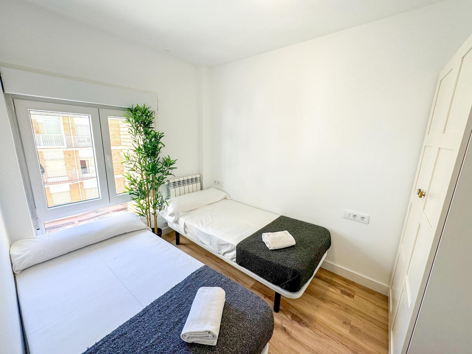El Mastin Del Pirineo Turistea Apartment Huesca Bagian luar foto